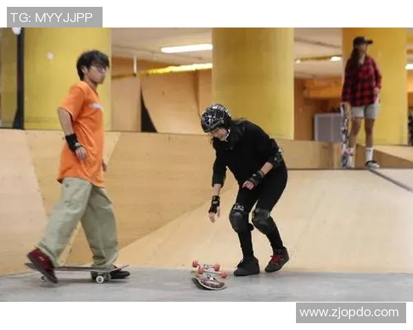 李静的滑板人生：从初学者到职业选手的心路历程与成长故事